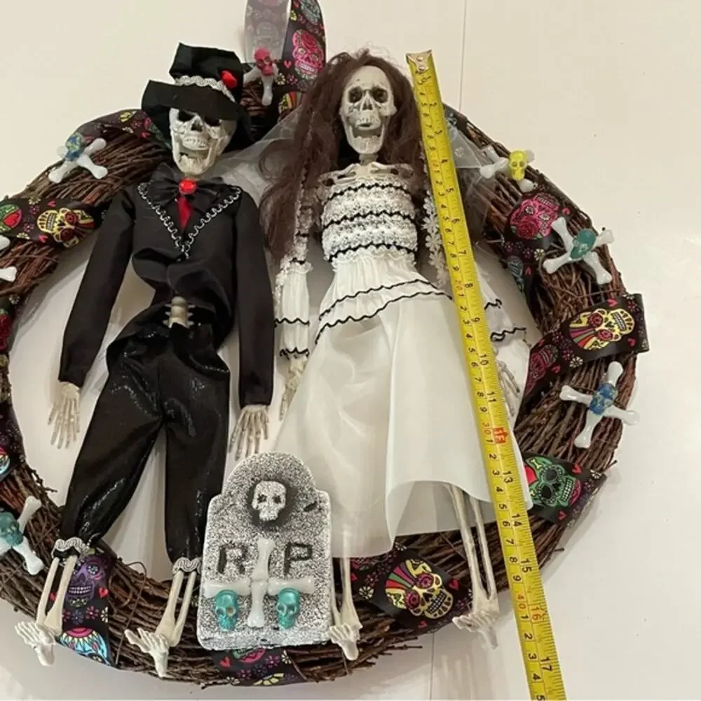 Handmade Halloween Skeleton Bride Groom Wreath 18